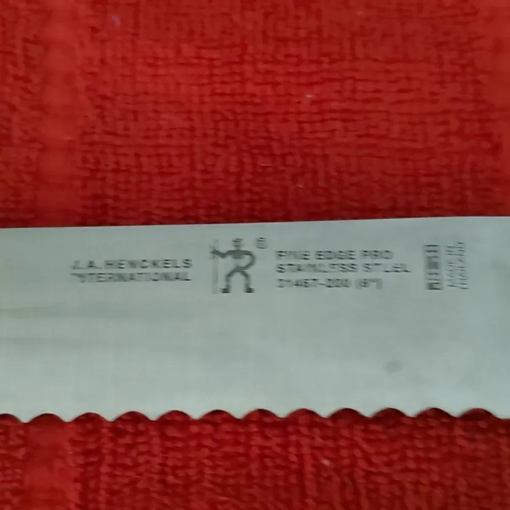 J.A. Henckels International 8